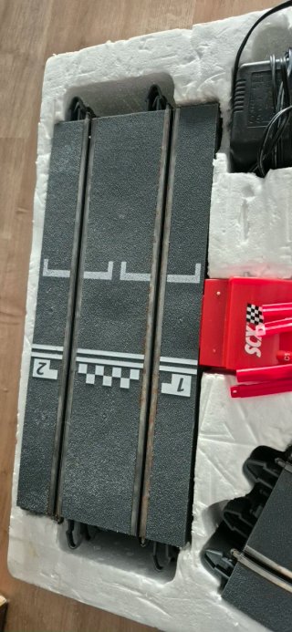 Scalextric Adrenaline Cup Circuito 1:32