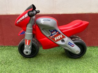 Moto correpasillos Feber 2 Racing Roja