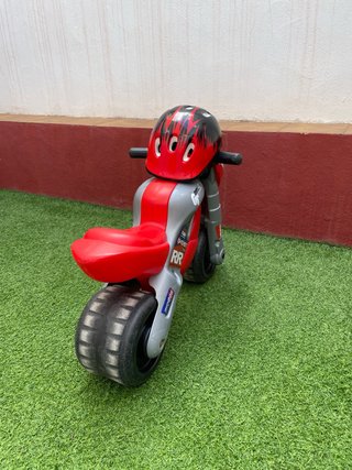 Moto correpasillos Feber 2 Racing Roja