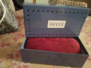 Occhiali da sole Gucci maculato scatola inclusa