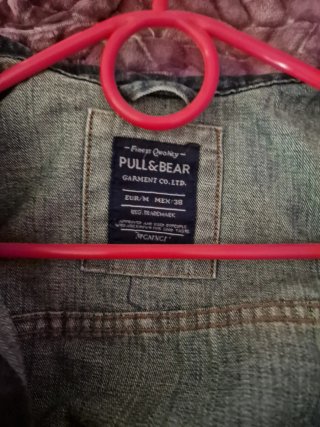 Chaqueta vaquera Pull&Bear gris y azul