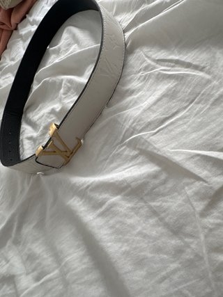 Cintura Louis Vuitton Bianca con Fibbia Dorata