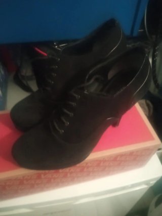 Scarpe donna Albano tacco nero