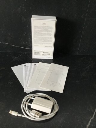 iPhone 6 16GB Negro + Cargador