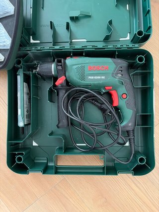 Taladro Bosch PSB 6200 RE con maletín