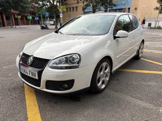 VW Golf GTI Mk5 2.0 TFSI 200cv 2007 todo de serie