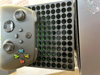 Xbox Series X Power Your Dreams Edición Limitada