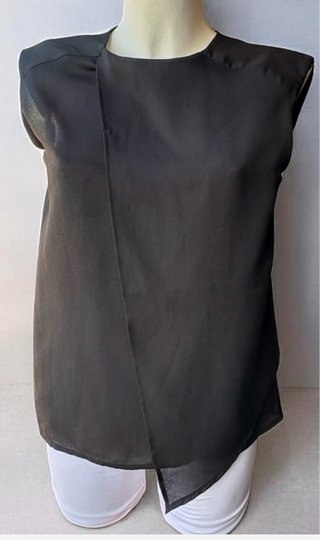 Blusa negra tejido fino