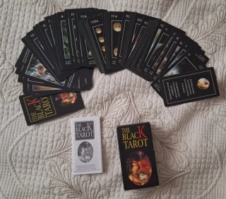 The Black Tarot - Luis Royo (Fournier 1998)