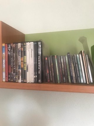 Libros, películas y cd's de música. Varios