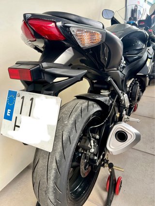 Suzuki GSXR 600 K8 2011 Negra