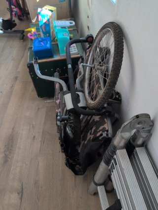 Carrito porta niños bici Leon