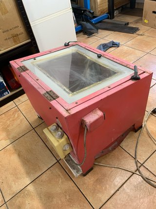 Chorreadora de arena roja