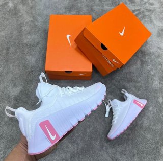 Nike Free Metcon Blancas y Rosas