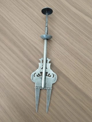 Tenedor antiguo para pan