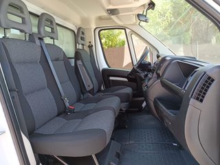 FIAT Ducato 2.3 CHASIS CAJA CERRADA CON TRAMPILLA