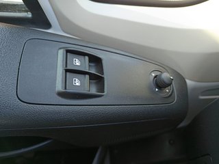 FIAT Ducato 2.3 CHASIS CAJA CERRADA CON TRAMPILLA