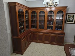 Vitrina rinconera de salón