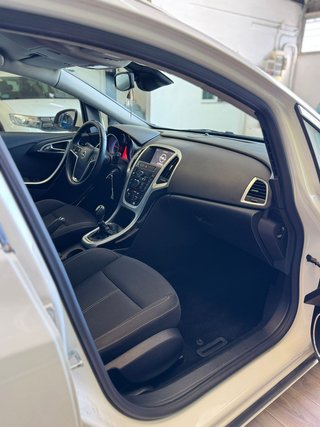 Opel Astra 1.7 st cdti 130 cv sport bimasa nuevo