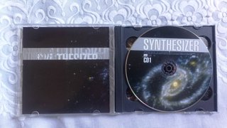 Lote 2 CDs: Synthesizer y Radio Futura