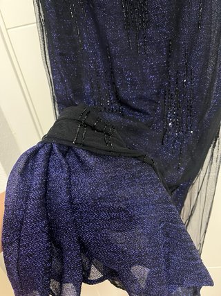 Vestido azul con pedrería