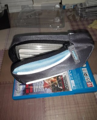 NUEVO. Custodia e accessori DSI