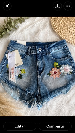 Shorts vaqueros SKINY con flores bordadas