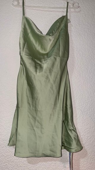 Vestido verde con flores