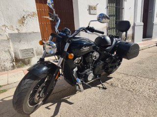 Indian Scout Negra