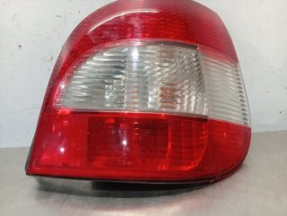 PILOTO TRASERO DERECHO RENAULT MEGANE I SCENIC (J
