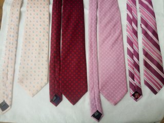Lote de 4 corbatas tonos rojos