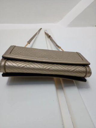 Borsa Love Moschino oro trapuntata