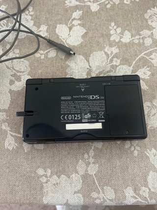 Nintendo DS Negra con Cargador