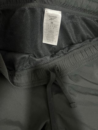 Pantalón chándal Reebok negro