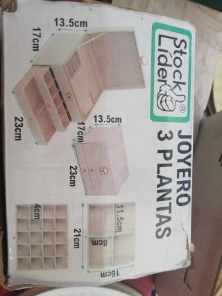 Joyero verde con compartimentos