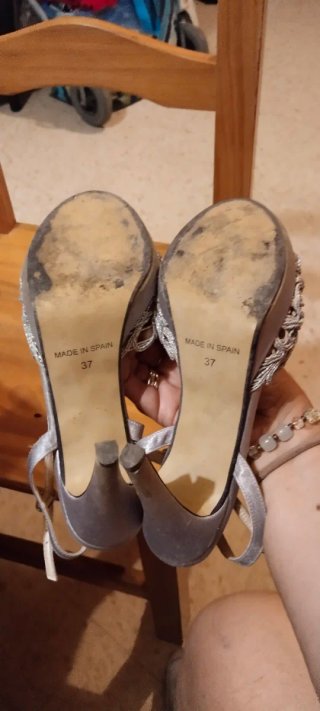 Zapatos de tacón plateados Ángel Alarcón T.37