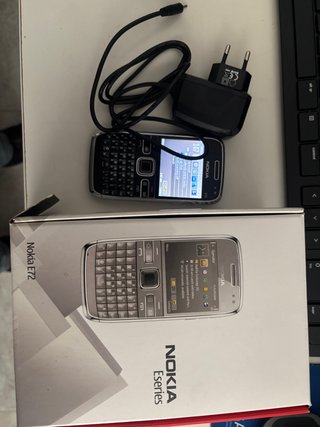 Teléfono Nokia E72 Negro - Funciona