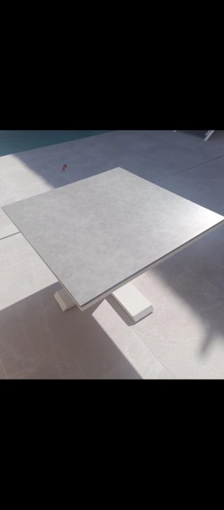 Tavolo rialzabile da esterno bianco antracite