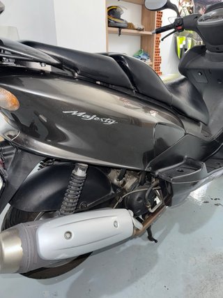 Yamaha Majesty 125cc Maxi Scooter