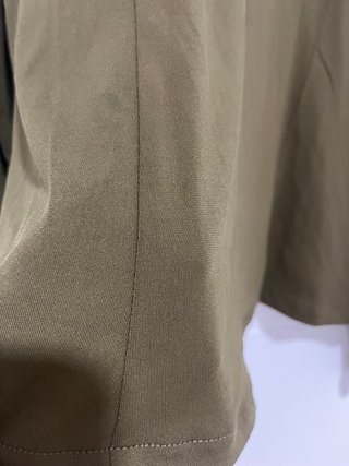 Camiseta H&M verde manga larga