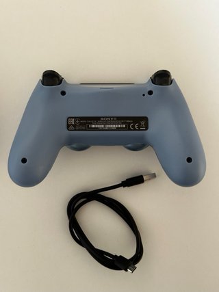 PS4 Pro 1TB + 100 juegos + 2 Mandos + Cables