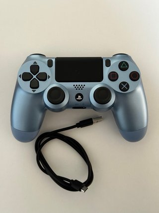 PS4 Pro 1TB + 100 juegos + 2 Mandos + Cables