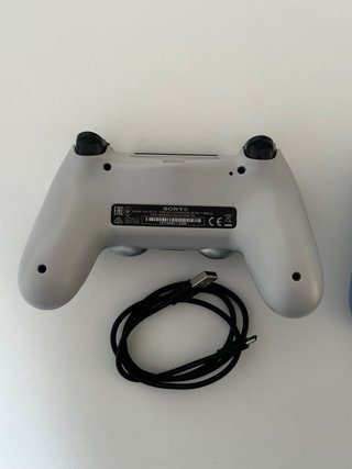 PS4 Pro 1TB + 100 juegos + 2 Mandos + Cables