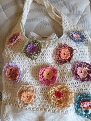 FANTASTICOS FLORES  en un bolso "GRAN VERANO"