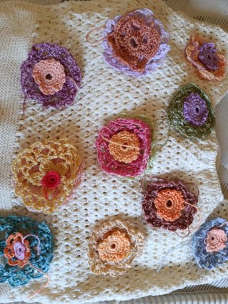 FANTASTICOS FLORES  en un bolso "GRAN VERANO"