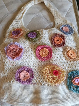 FANTASTICOS FLORES  en un bolso "GRAN VERANO"