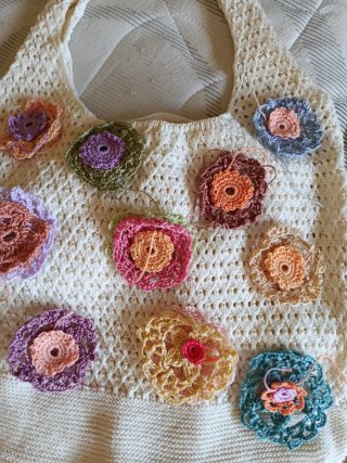 FANTASTICOS FLORES  en un bolso "GRAN VERANO"