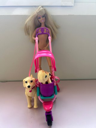Barbie Strollin Pups con carrito y perros