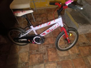 Bicicleta infantil Hello Kitty