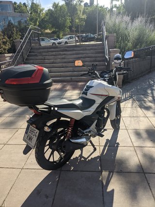 Honda CB 125F